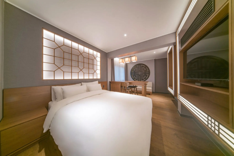 Double Suite