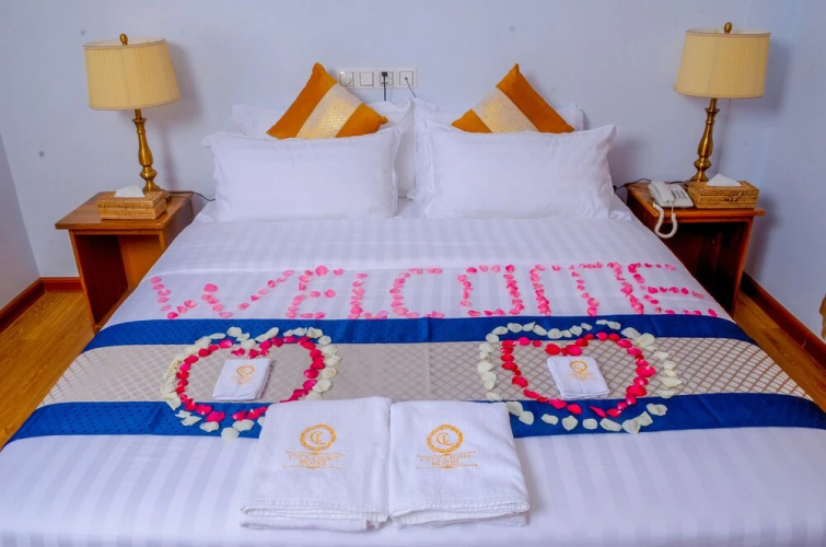 City Light Hotel