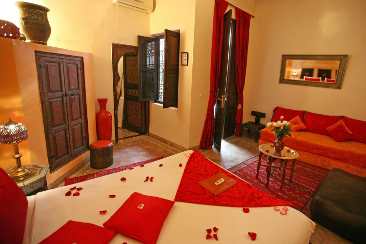 Riad La Porte Rouge By La Siredrah