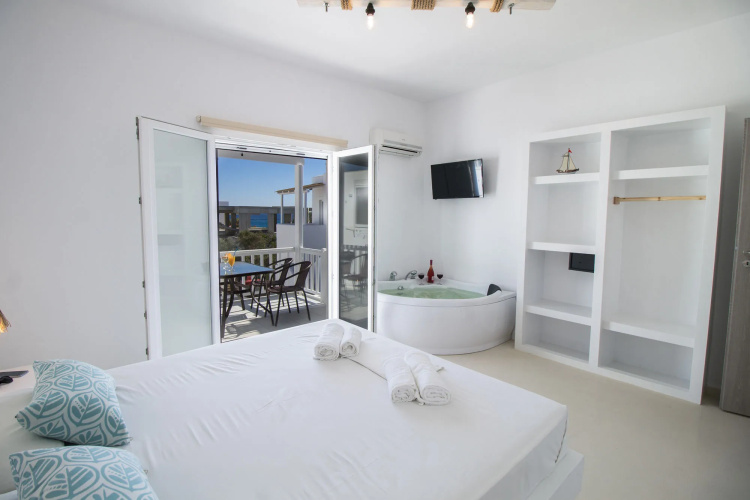 Colosseo Studios & Apartments