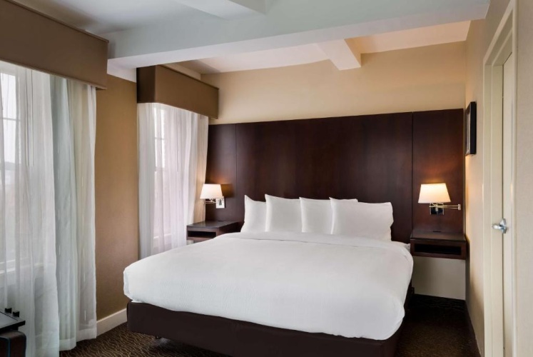 Corner Double Suite