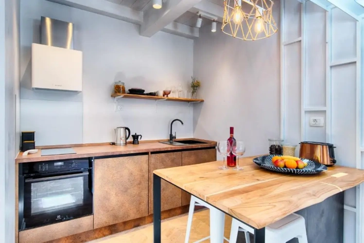 1 Bedroom Apartment