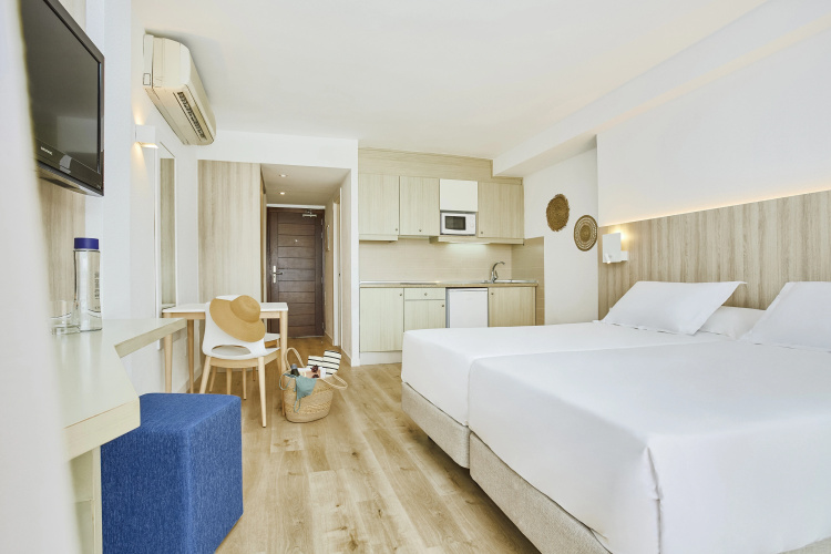 Universal Aparthotel Don Camilo