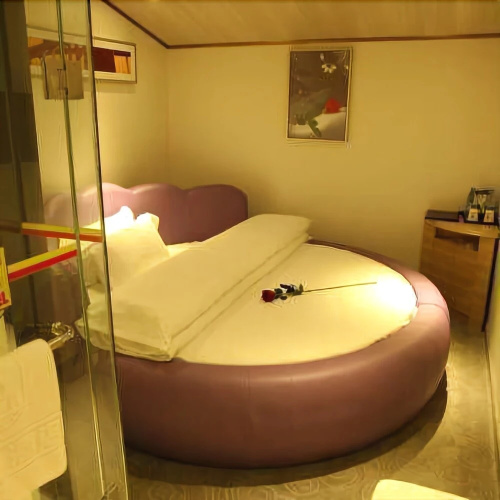 Super 8 Hotel