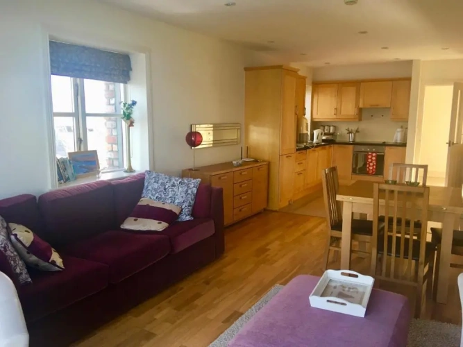2 Bedrooms Apartment