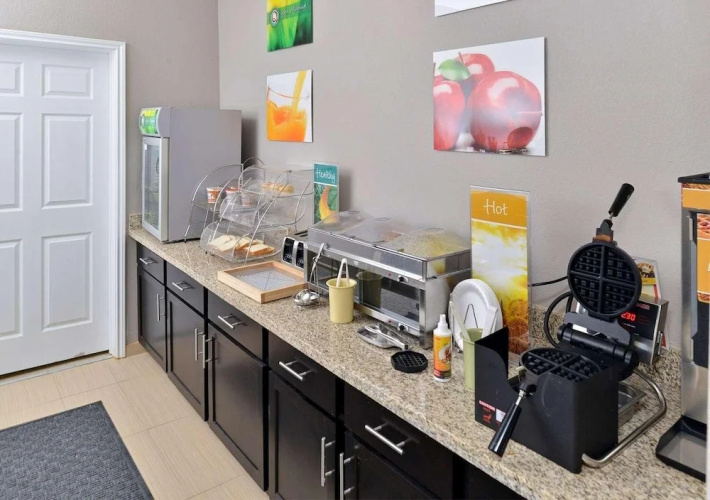 Quality Inn & Suites