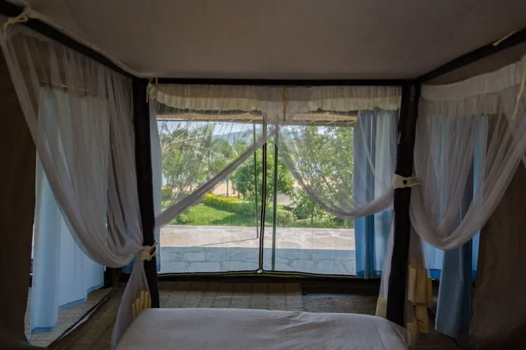 Rushel Kivu Lodge