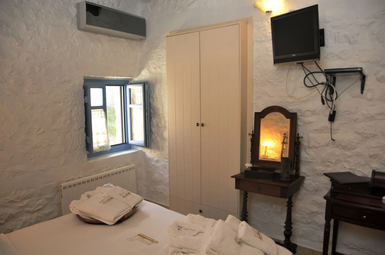 Lithos Stone Suites