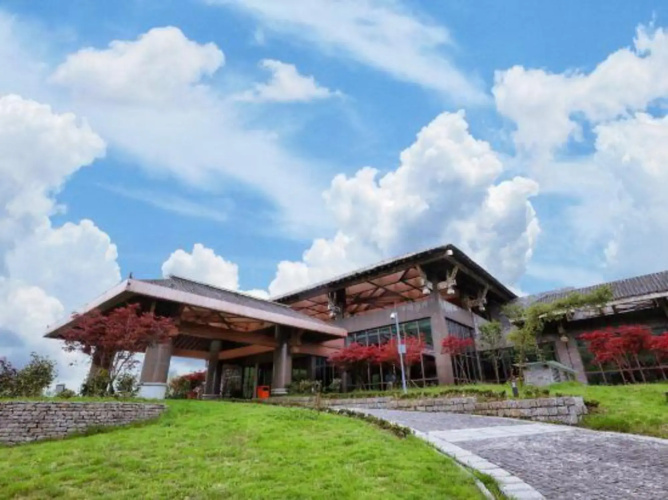 Jinfoshan Liangjiang Holiday Hotel