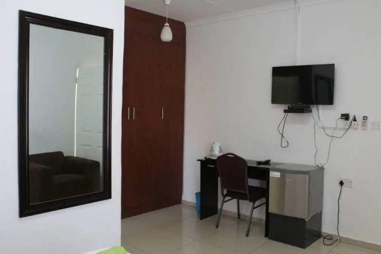 Overflow Guest House