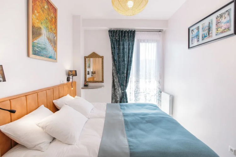 33 Spring Apartment