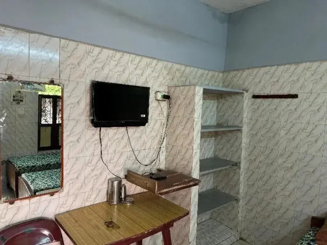 Anandha Lodge