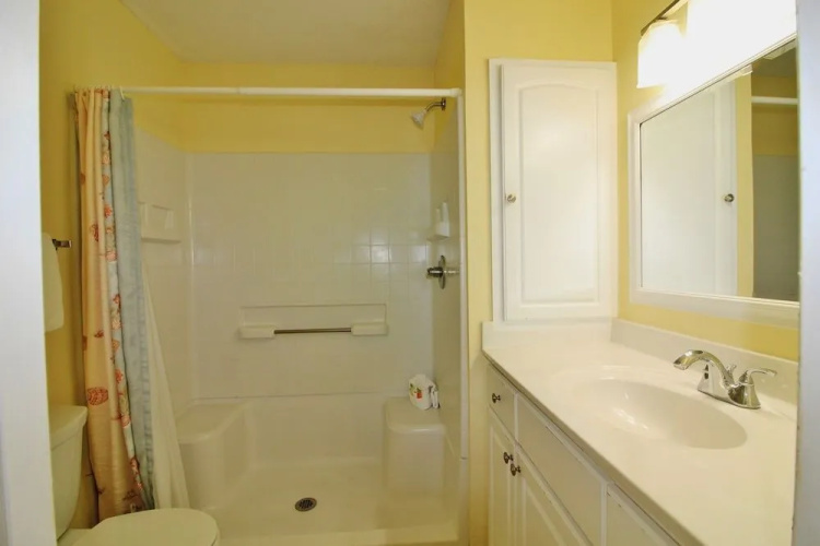 Capri 109 1 Bedroom 1 Bathroom Condo