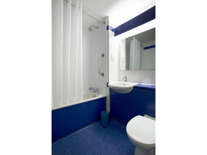 Travelodge Cambridge Fourwentways