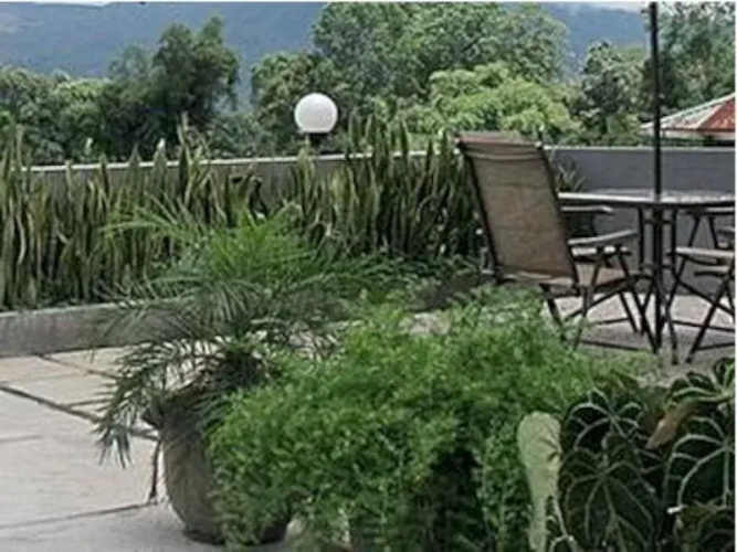 Jhoanie Hotel