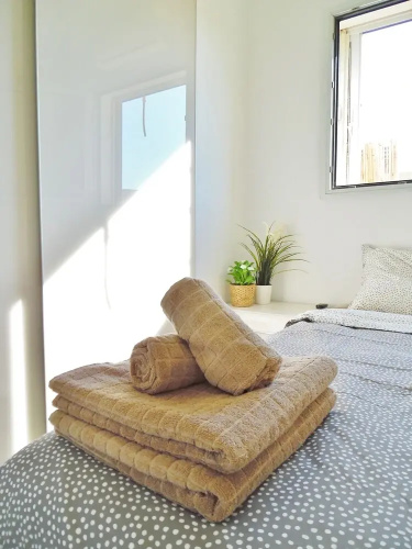 Super Central Stunning Roof 2BR Apt