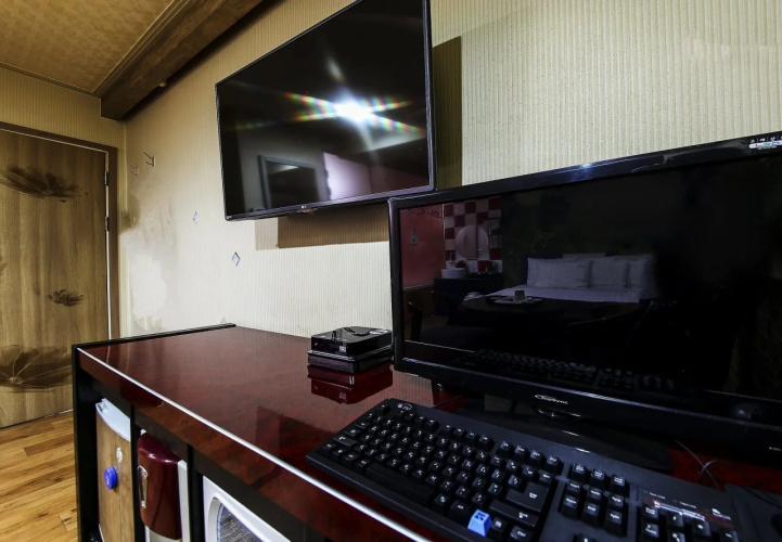 Shim Hotel