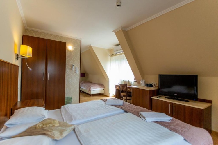 Standard Quadruple room