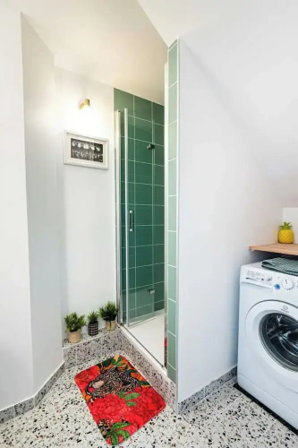 Elegant Triplex With Private Parking-2br/4p-honfleur