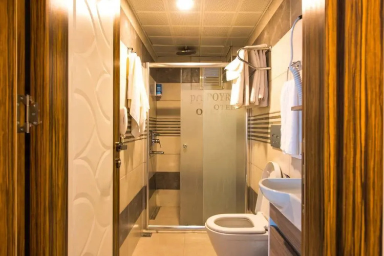 Poyraz Otel