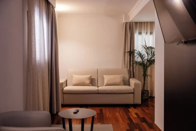 Standard Triple room with balcony