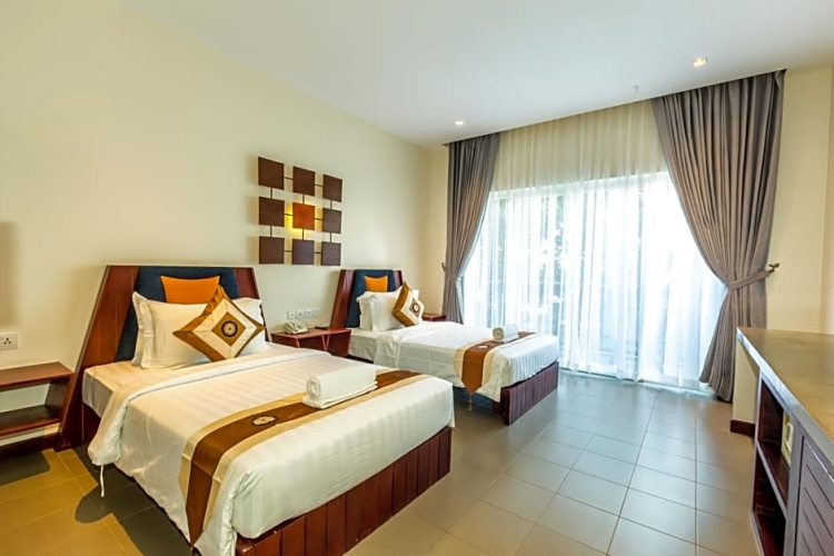 Standard Twin room with balcony