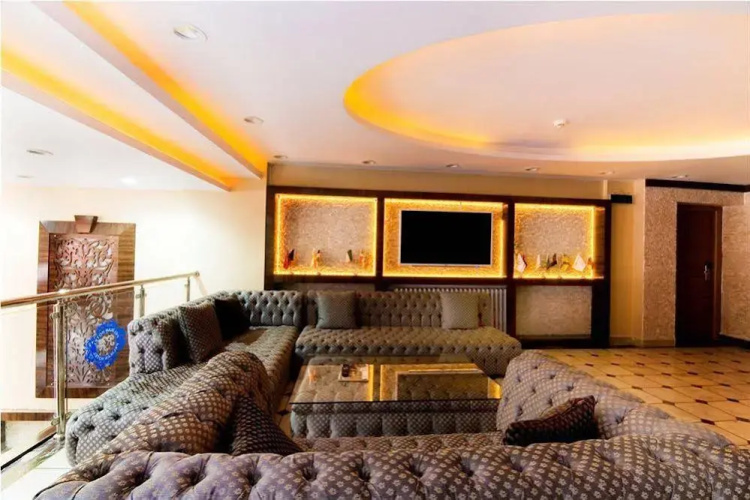 Pelikan Hotel