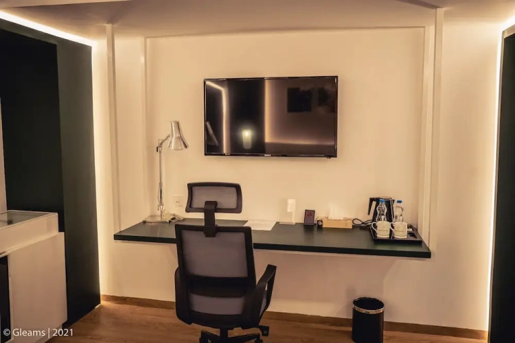 Deluxe Double room with city view