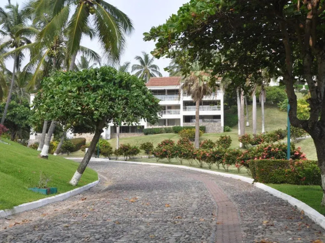 Condo Palacios by Villas HK28