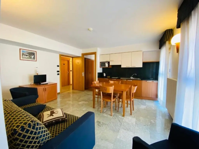 2 Bedrooms Apartment