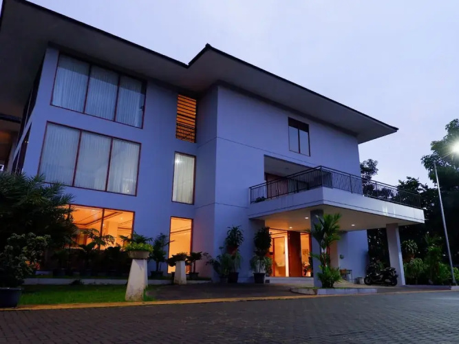 Nava Magnolia Hotel