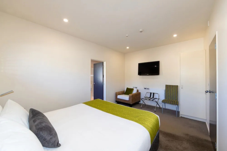 Harvest Lodge