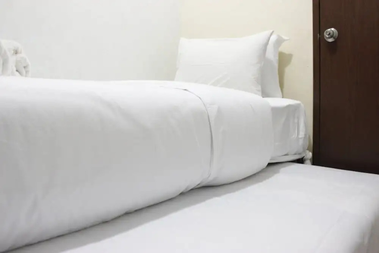 Chic 2BR The Suites @ Metro Apartment