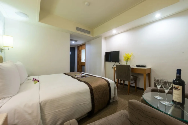 Forward Suites