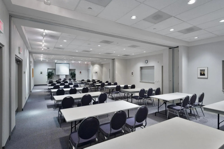 Seneca Residence & Conference Centre - Newnham