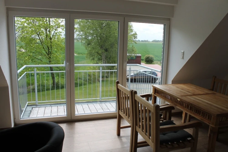 Comfort room with balcony