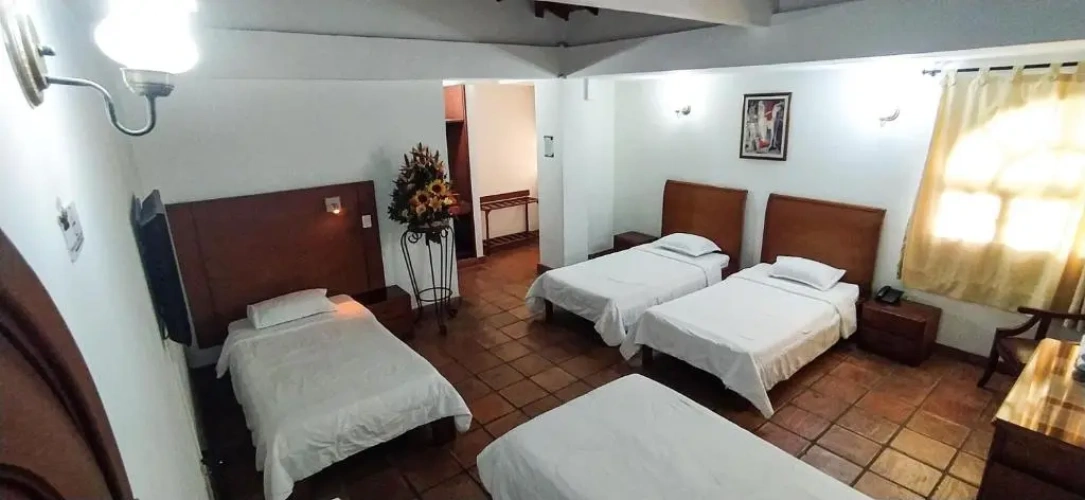 Standard Triple room