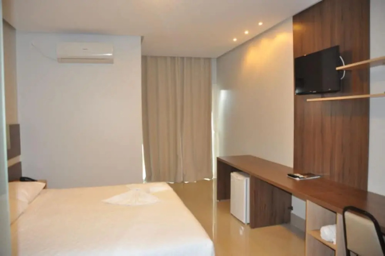 Kamur Plaza Hotel