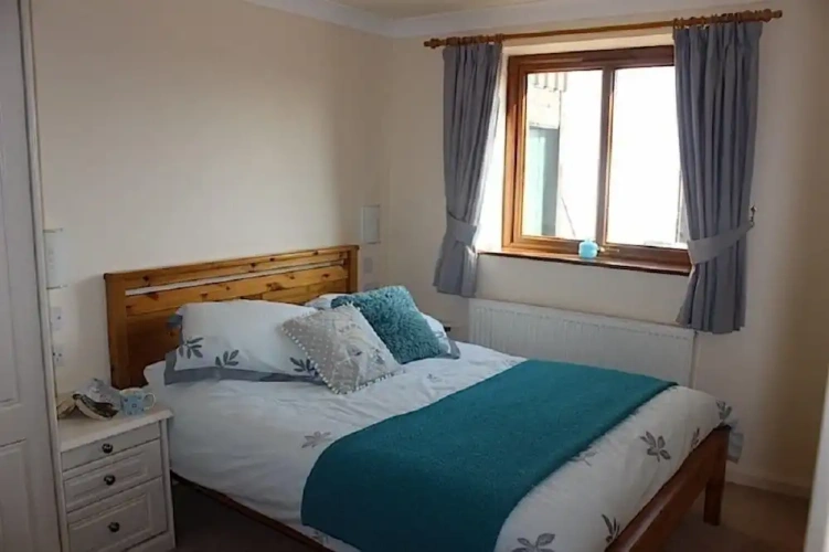 2 Bedrooms Cottage