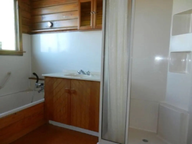 103 Chalet Cres