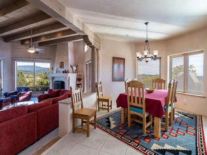 5 Bedrooms Cottage with balcony