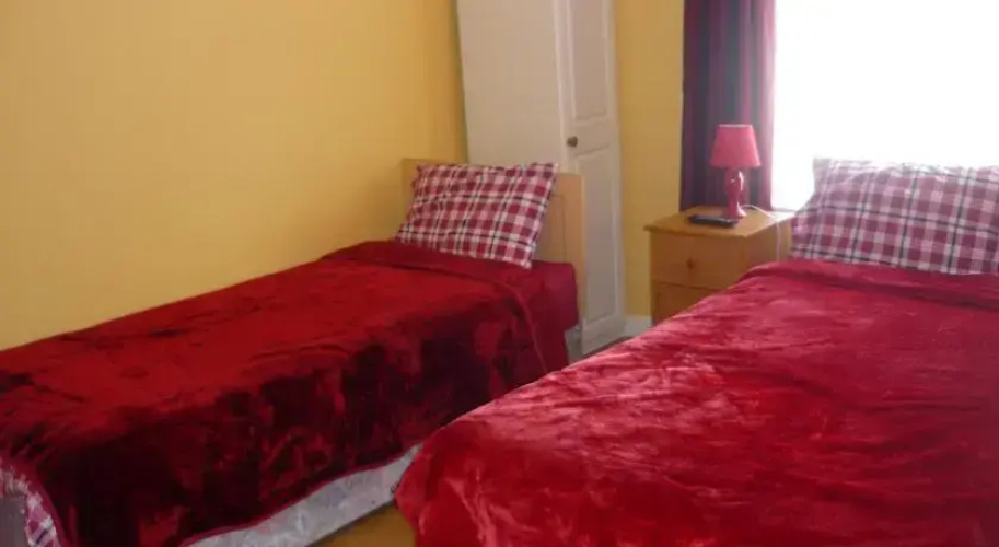 Deacys BB