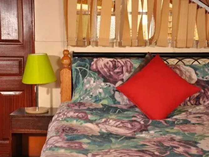 Acacia Apartment - Studio Heri Sherry Homes
