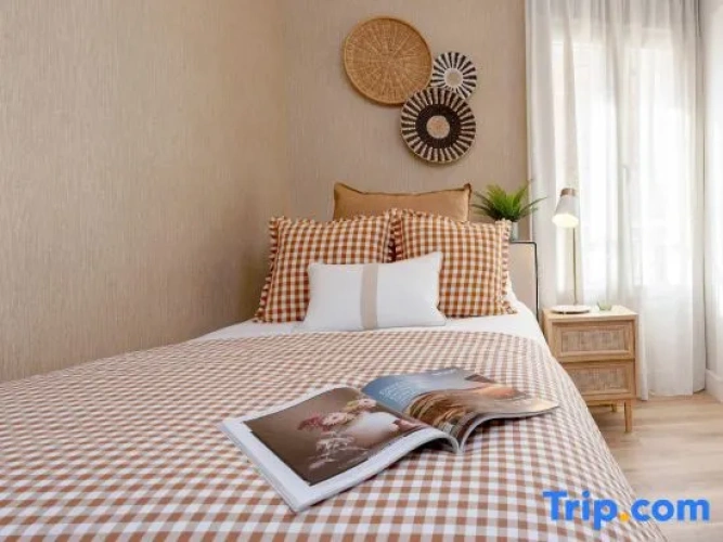 3 Bedrooms Apartment