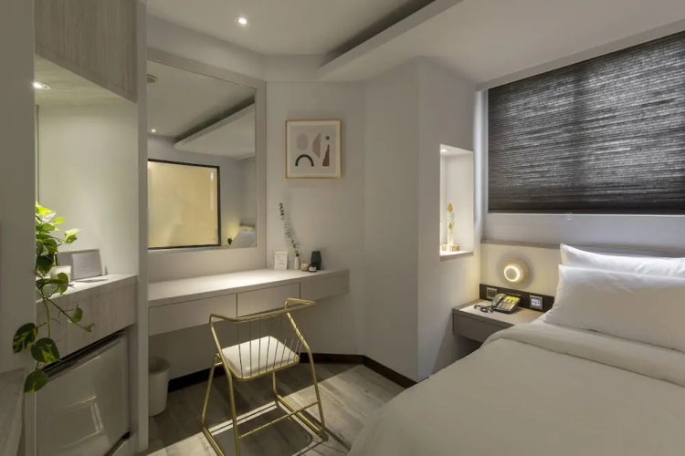 Peng Apartment