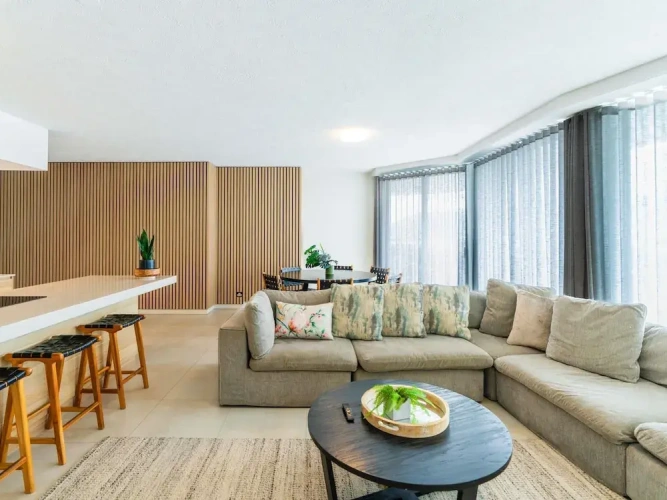 3 Bedrooms Apartment with balcony