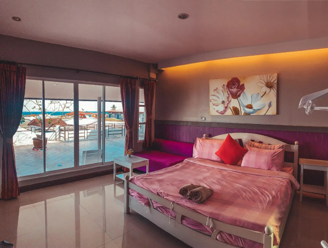Bee Orchid Pool Villa