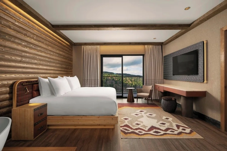 Double Suite with balcony and with mountain view