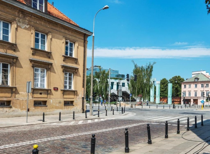 1 Bedroom Triple Apartment