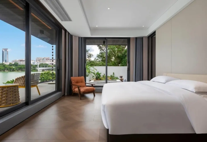 Double Suite